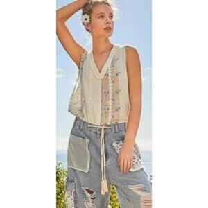 Pol Kalispell Distress Cargo Jean Jogger with Crochet Lace Several Colors Large